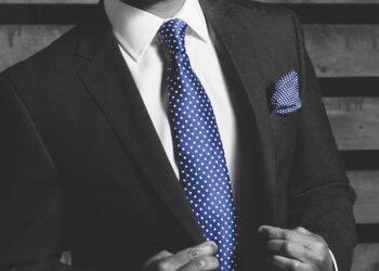 Region: Męskie trendy studniówkowe