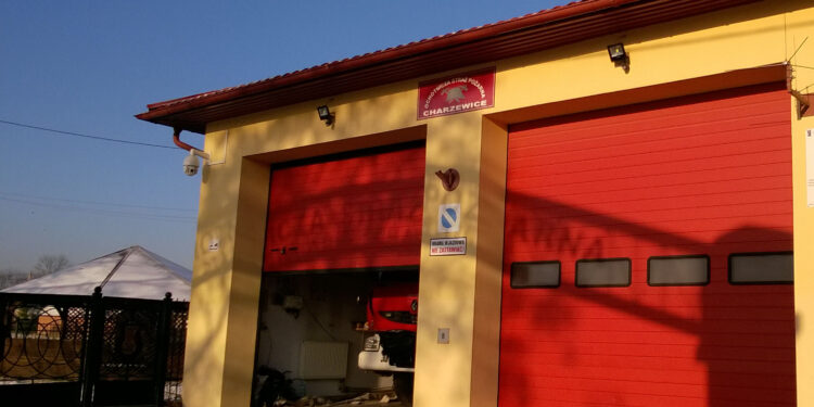 Stalowa Wola: Siedem firm walczy o rozbudowę remizy w Charzewicach