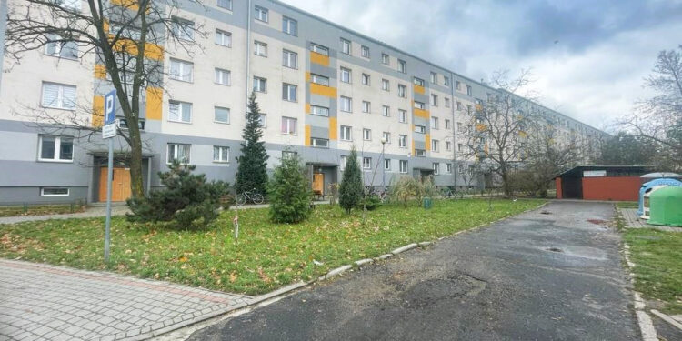Stalowa Wola: Przetarg na przebudowę terenu przy ulicy Siedlanowskiego 2 za drogi