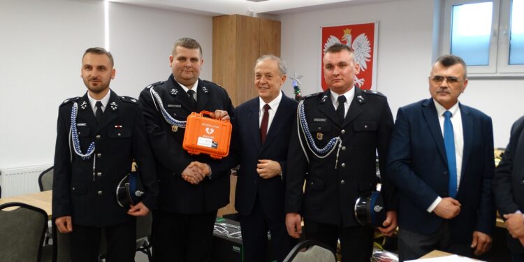 Tuszów Narodowy: Nowe samochody strażackie w Gminie Tuszów Narodowy