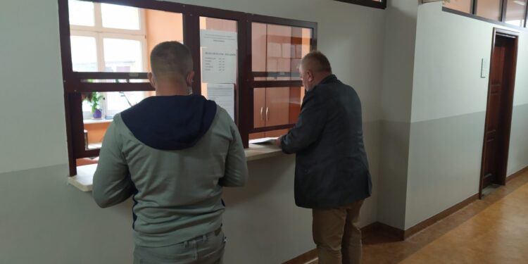 Tarnobrzeg. W Starostwie nie ma kolejek do rejestracji aut