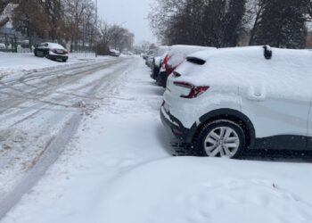 Tarnobrzeg. Cały sprzęt do odśnieżania na drogach