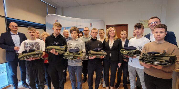 Sandomierz: Pierwsze kroki ku wojskowej karierze.