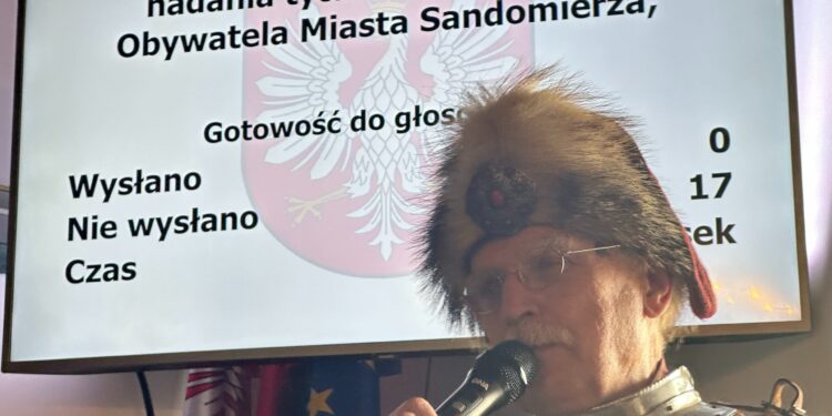 Sandomierz: Karol Bury Honorym Obywatelem Miasta Sandomierza.