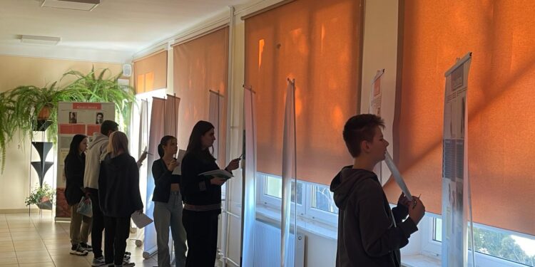 Sandomierz: „Znani nieznani. Polacy światu”