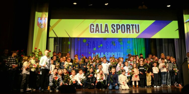 Połaniec. Nagrodzili młodych sportowców