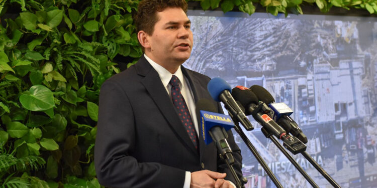 Stalowa Wola: Lucjusz Nadbereżny ogłosił swój start w wyborach na prezydenta miasta.