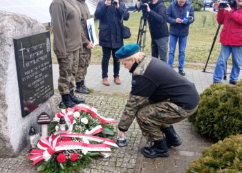 Stalowa Wola: Oddali hołd Matkom Sybiraczkom