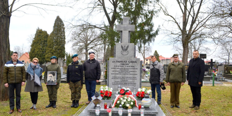 Stalowa Wola: Uczcili setne urodzony 'Tarzana”