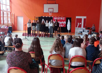 Wola Rzeczycka: Konkurs Ortograficzny 'Mistrz Ortografii’ z radiem w tle