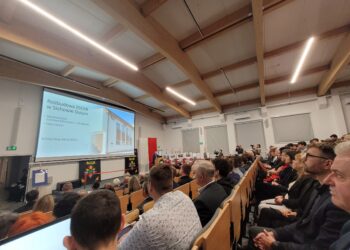 Sichów Duży: Uroczysta inauguracja Multimedialnego Centrum Edukacyjno-Szkoleniowego.