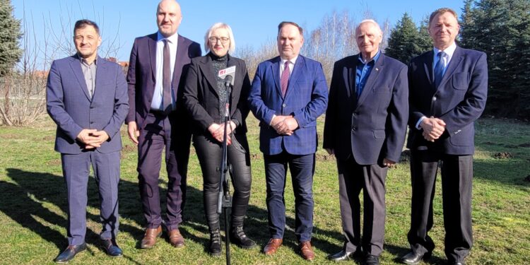 Sandomierz: Ponad milion złotych z WFOŚ na usuwanie azbestu.