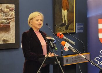 Sandomierz: Wizyta wiceminister kultury w Muzeum Zamkowym.