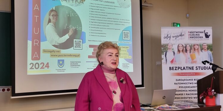 Tarnobrzeg. Pomogą powtórzyć matematykę przed maturą