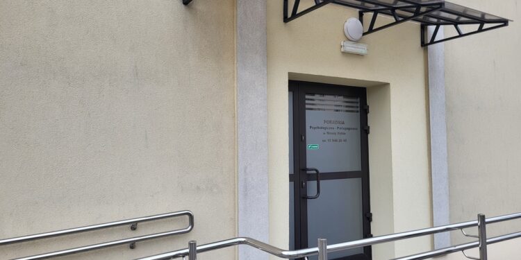 Nowa Dęba. Poradnia Psychologiczno-Pedagogiczna w nowej siedzibie