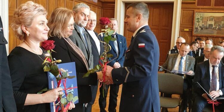 Tarnobrzeg: Jubileusz 25-lecia powstania Komendy Miejskiej Policji