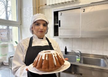 Sandomierz: Trenowali pieczenie wielkanocnych bab.