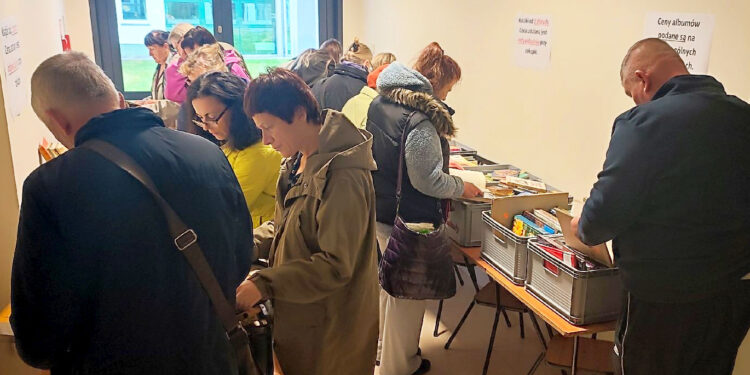 Stalowa Wola: Książki za drobniaki w MBP