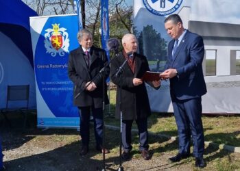 Mielec:  Oficjalne przekazanie terenu pod budowę..