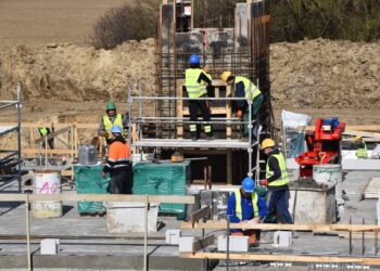 Stalowa Wola: Wmurowano kamień węgielny w pierwszy blok budowany na powstającym Osiedlu Ogrodowym