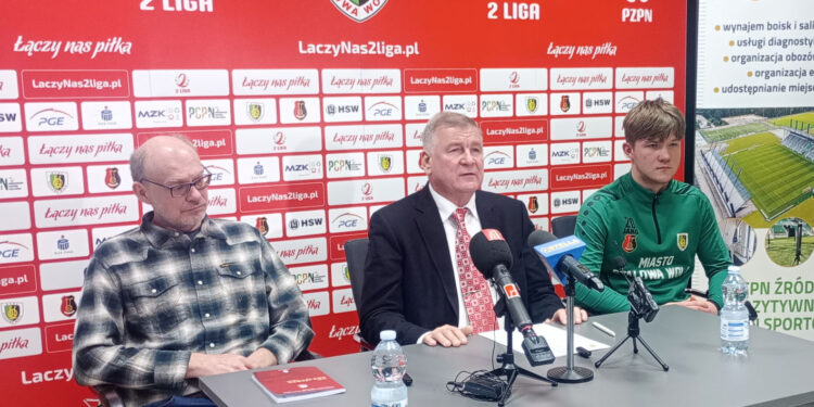 Stalowa Wola: Na konferencji Stali Stalowa Wola o meczach, kontrakcie i licencji