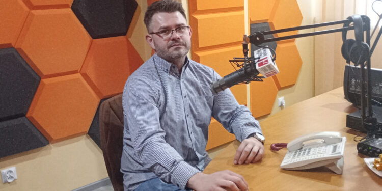 Stalowa Wola: W stalowowolskiej redakcji  eksperci z ZUS odpowiadali na pytania słuchaczy