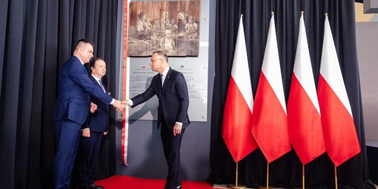 Region: Lotnisku w Jasionce nadano imię Rodziny Ulmów