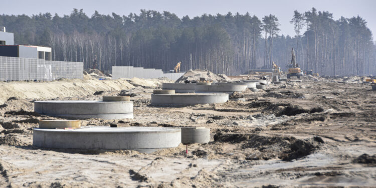 Stalowa Wola: Na konferencji w parku strategicznym o drogach strefowych, kanalizacji i wodzie przemysłowej
