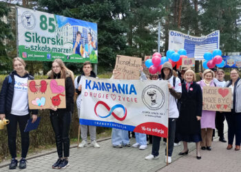 Stalowa Wola: Młodzież z 'Sikorskiego’ promowała transplantację