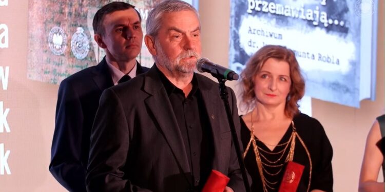 Tarnobrzeg: Wyróżnienie dla dyrektora muzeum w prestiżowym konkursie IPN