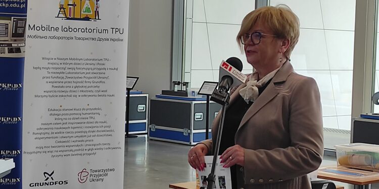 Mielec: „Mobilne Laboratorium Towarzystwa Przyjaciół Ukrainy”