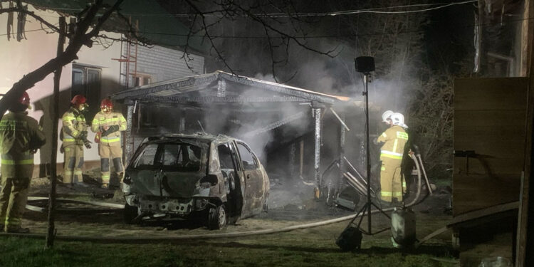 Nowa Dęba: Spłonął samochód