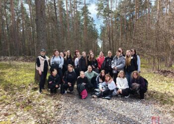 Tarnobrzeg: Uczniowie „Rolnika” posadzili 1000 drzew