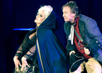 Sandomierz: „Powrót posła” i „Zemsta” w gwiazdorskiej obsadzie na deskach KDK.