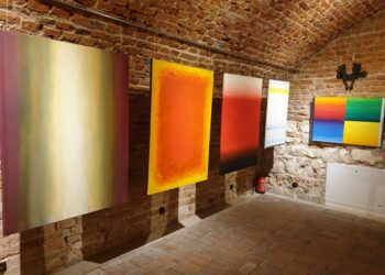 Tarnobrzeg: Abstrakcja w muzeum