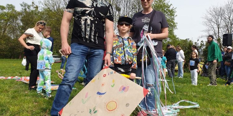 Tarnobrzeg: Wiosenny Piknik Latawcowy na terenach zielonych nad Wisłą