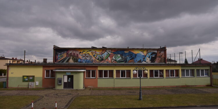 Baranów Sandomierski. Najpierw termomodernizacja a później remont wnętrz ŚDK w Skopaniu