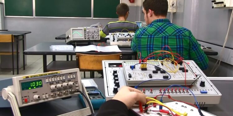 Mielec: Nadążanie za potrzebami przemysłu i pracodawców
