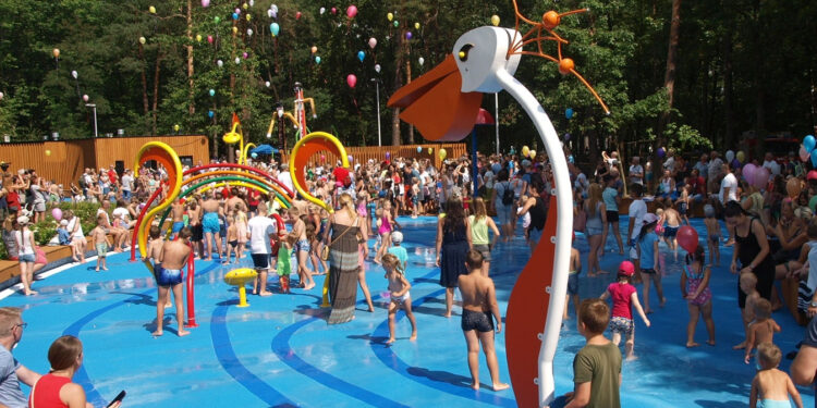 Stalowa Wola: Nie ma chętnych do modernizacji wodnego placu zabaw