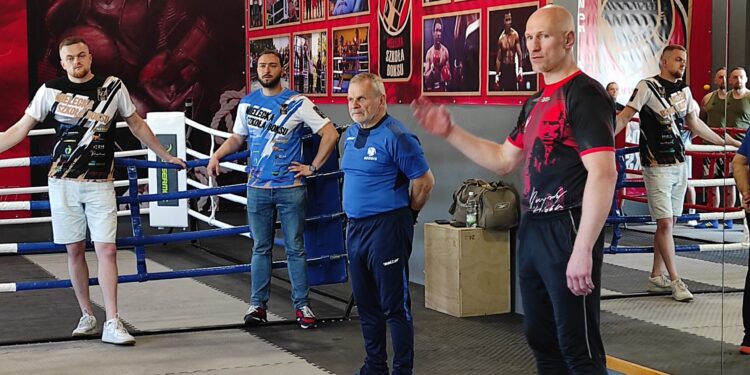 Mielec: Diablo zawitał do Mieleckiej Szkoły Boksu