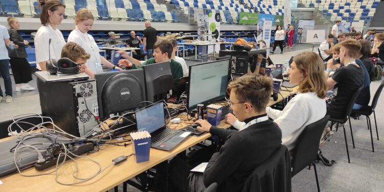 Mielec: I Podkarpacki Hackathon – AviaTech Challenge