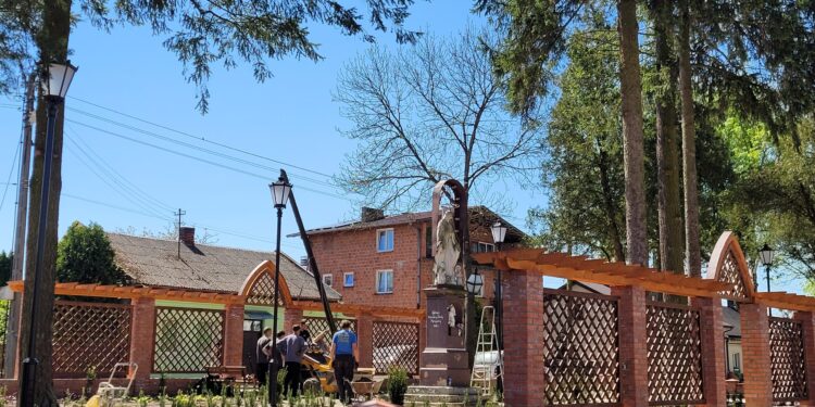 Koprzywnica: Dobiegają końca prace rewitalizacyjne centrum miasta.