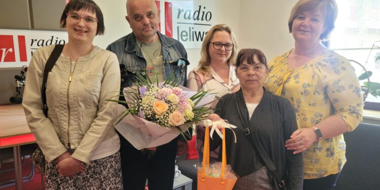 Sandomierz: Goście z ŚDS w Kleczanowie odwiedzili sandomierską redakcję Radia Leliwa.