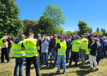 Samborzec: Minister rolnictwa spotkał się z sadownikami.