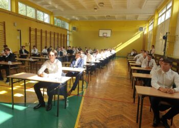 Tarnobrzeg: Tegoroczni maturzyści przystąpili do egzaminu z j. polskiego