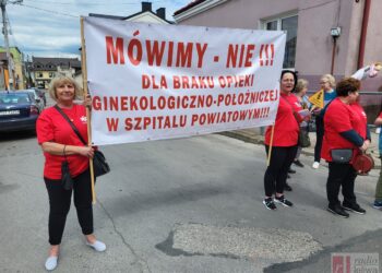 Staszów. Pikietowali przeciwko zawieszeniu działalności trzech oddziałów szpitala