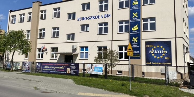 Tarnobrzeg: Policyjne LO kształci na czasie