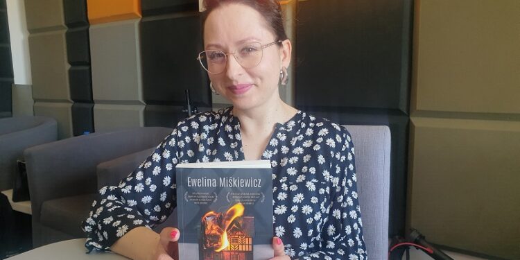Rozmowa z Eweliną Miśkiewicz, autorką książki „Tam gdzie pada cień”