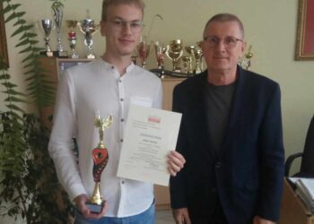 Tarnobrzeg: Tegoroczny absolwent  „Rolnika” finalistą olimpiady Wiedzy o Prawach Człowieka