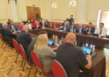 Tarnobrzeg: Radni będą mieli wyższe diety, a prezydent niższą pensję